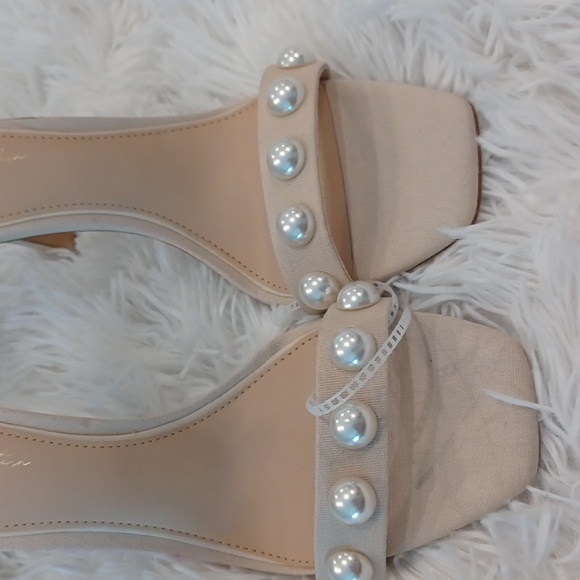 ANTONIO MELANI x Jess Southern Jean Pearl Studded Bow Chain Dress Sandal SZ 8.5 - Picture 11 of 16